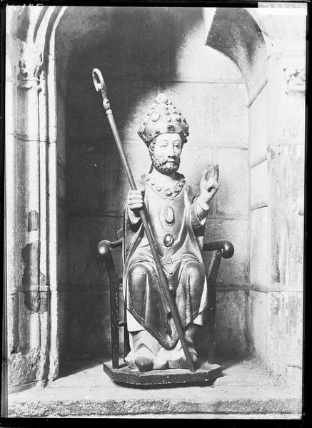 Statue de saint Blaise