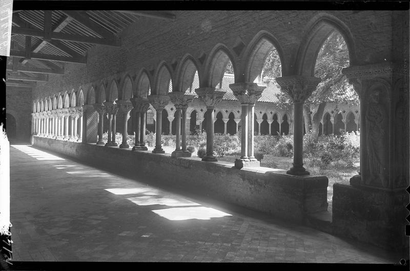 Cloître