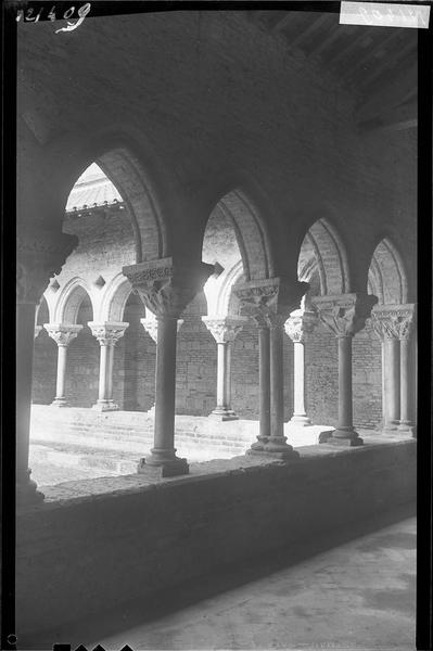 Cloître