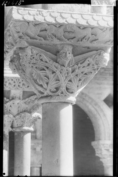 Chapiteau du cloître