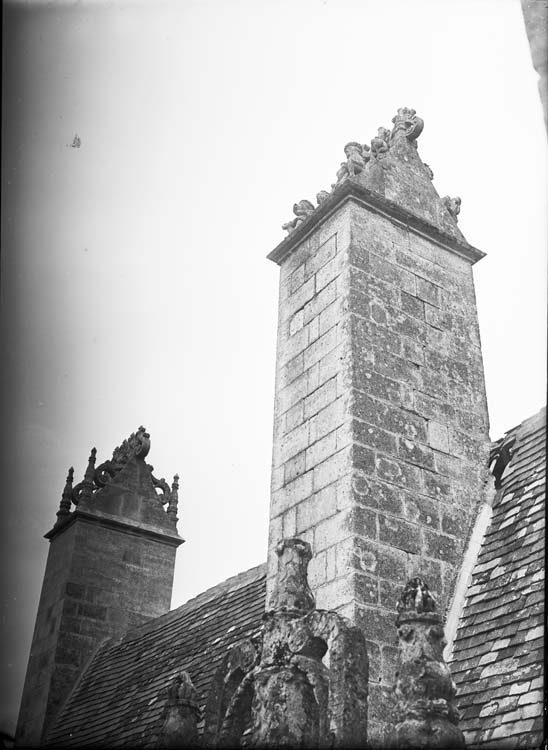 Restauration de la toiture et cheminée