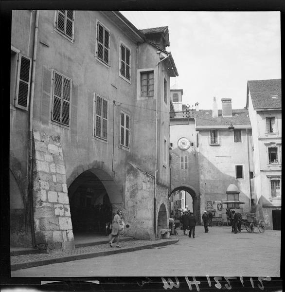 Ensemble des façades sur la rue