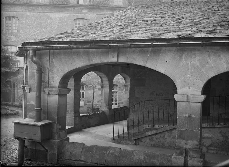 Intérieur du cloître