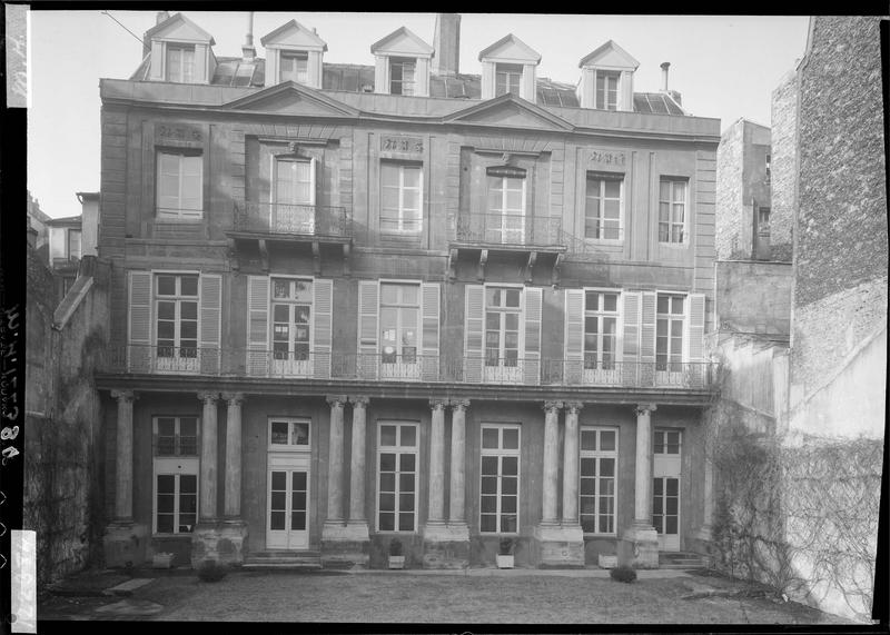 Façade sur jardin