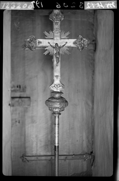 Croix processionnelle