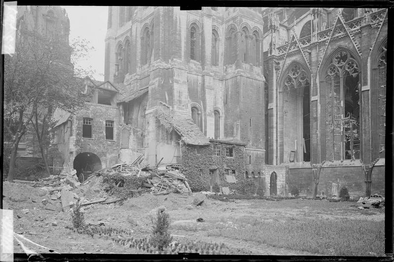 Cour de l'abbaye