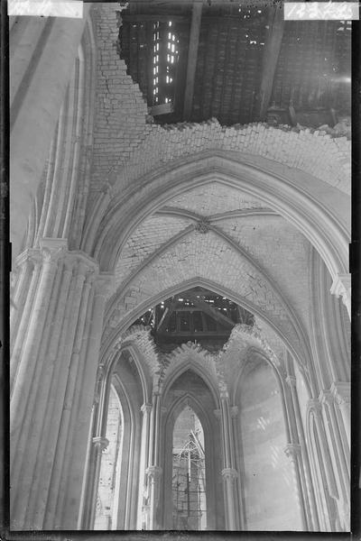 Transept et voûtes de la chapelle