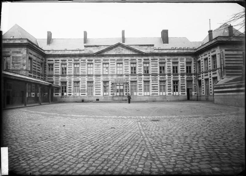 Ancien Palais des Archevêques de Cambrai ou Palais Fénelon