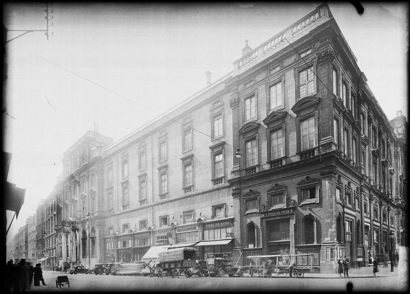 Angle des façades sur la place des Terreaux