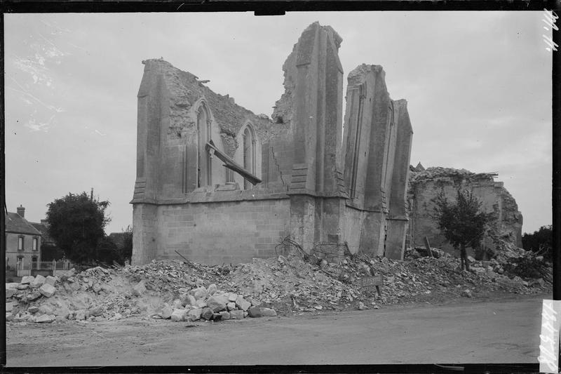 Façade est après le bombardement de 1944