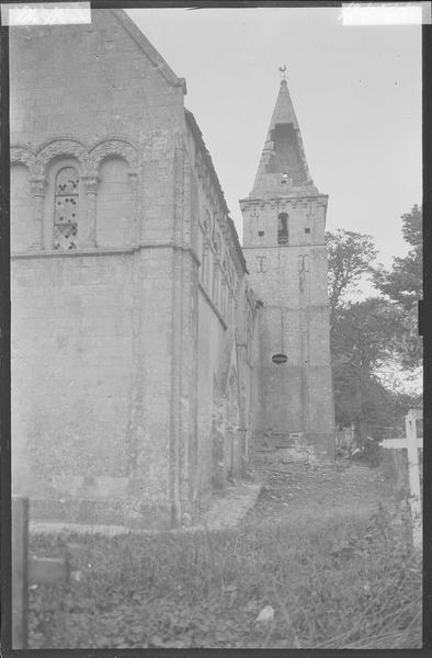 Façades ouest et nord après le bombardement de 1944