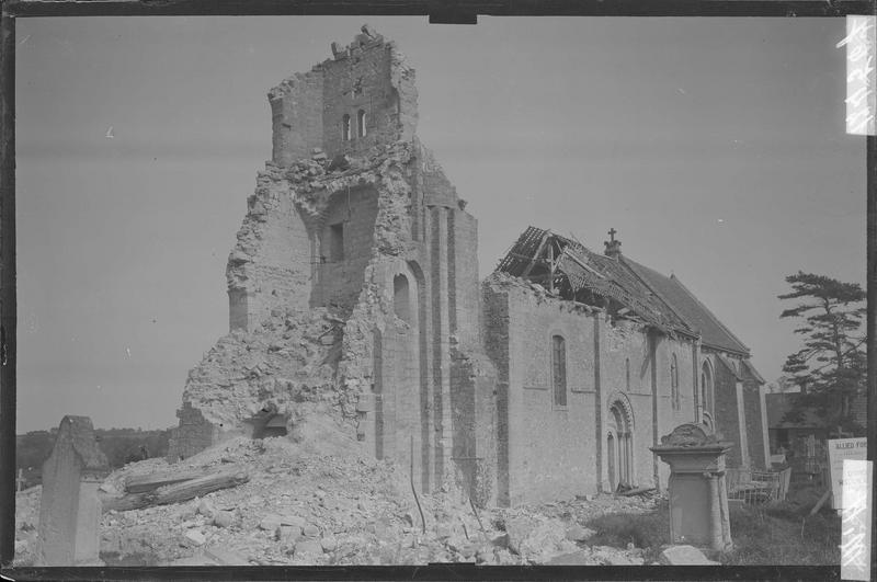 Façades sud et ouest après le bombardement de 1944