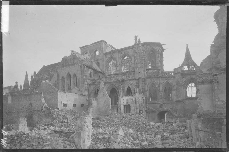 Façades nord et est après le bombardement de 1944