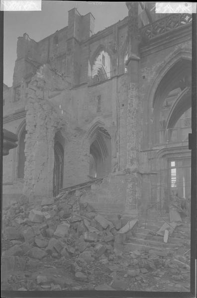 Façade nord après le bombardement de 1944