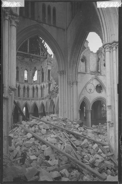 Choeur après le bombardement de 1944