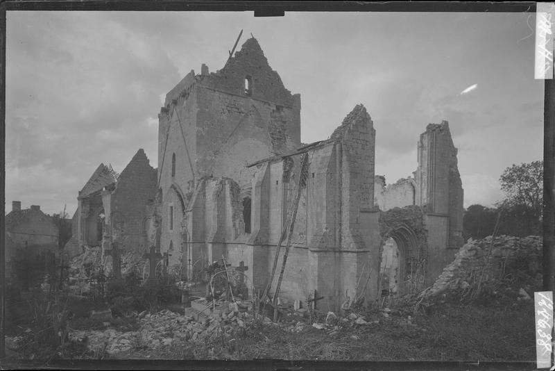 Côté sud-ouest après le bombardement de 1944