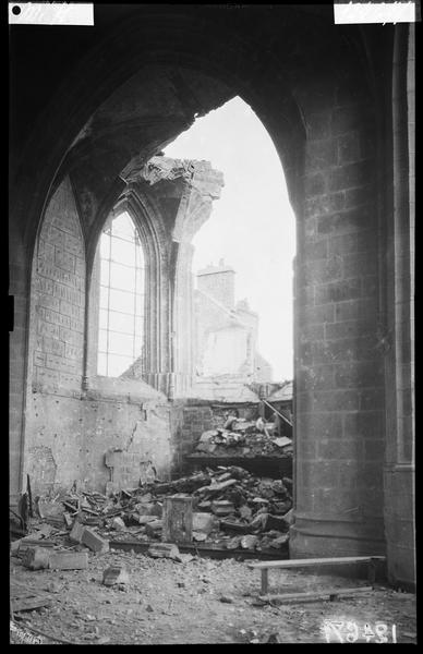 Chapelle absidiale après le bombardement de 1944