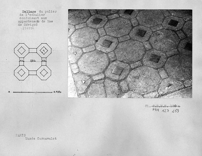 Dallage du palier de l'escalier conduisant aux appartements de Madame de Sévigné