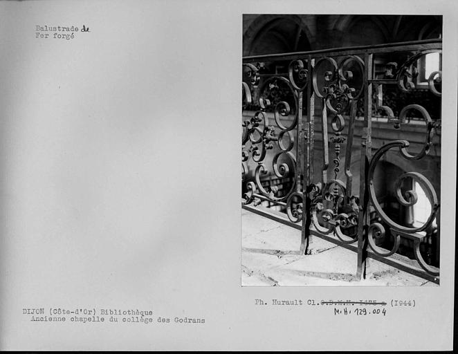 Ancienne chapelle de la salle de lecture de la bibliothèque, détail de la balustrade en fer forgé