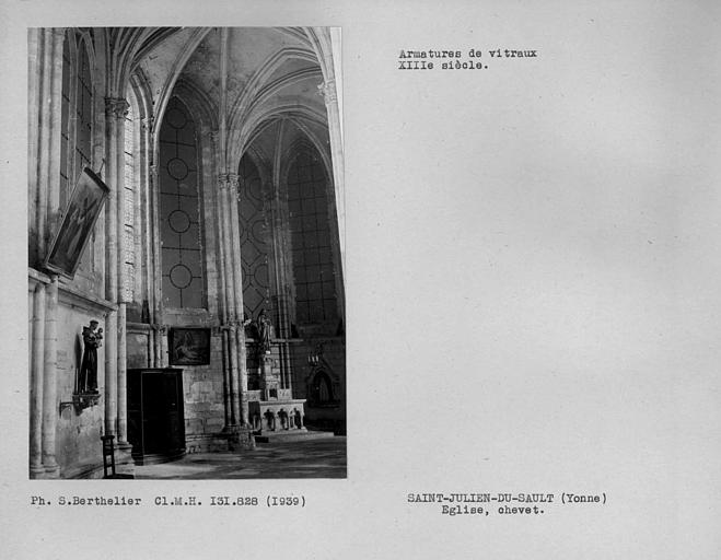 Chevet, armatures de vitraux des chapelles du choeur, intérieur