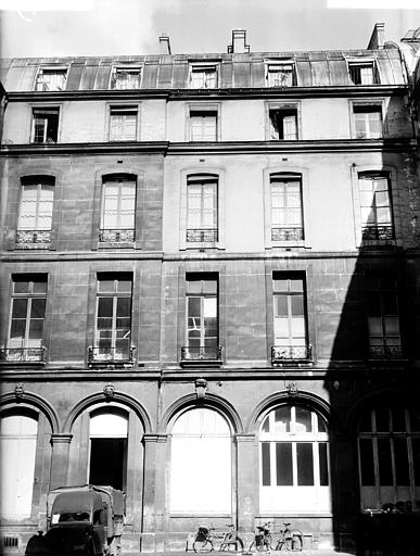 Façade sur cour