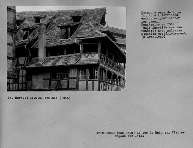 Tannerie à terrasses couvertes pour sécher les peaux. Façade à pans de bois sur l'Ill, toiture