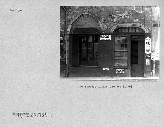 Façade à pans de bois de la boutique