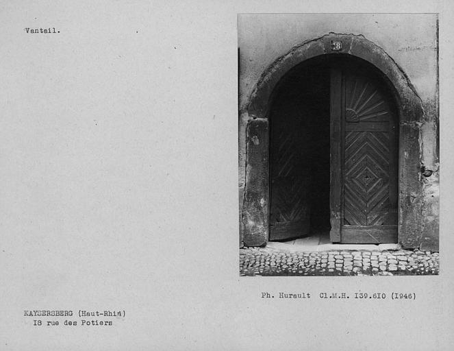 Vantaux de porte sur rue