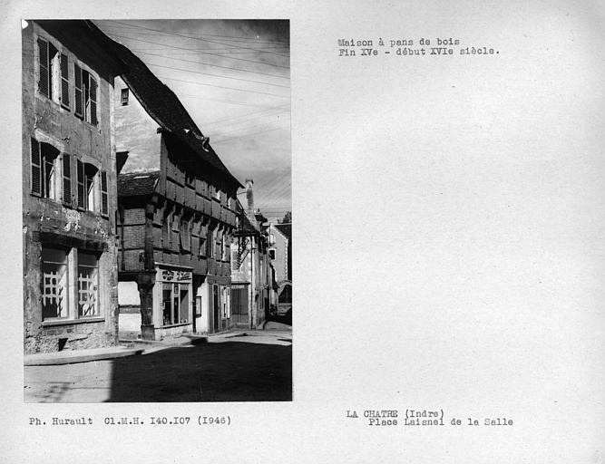 Façade à pans de bois sur rue Laisnel, encorbellement