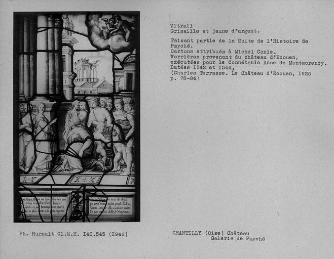 Vitrail en grisaille et jaune d'argent dans la galerie de Psyché : Histoire de Psyché