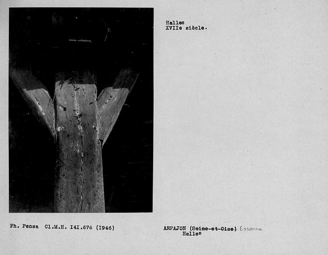 Halles, détail d'un poteau