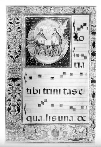 La Trinité, lettre ornée, antiphonaire, n°63