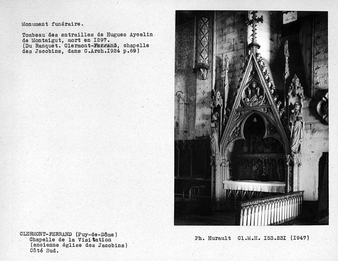 Arc-boutant du tombeau à droite de la chapelle