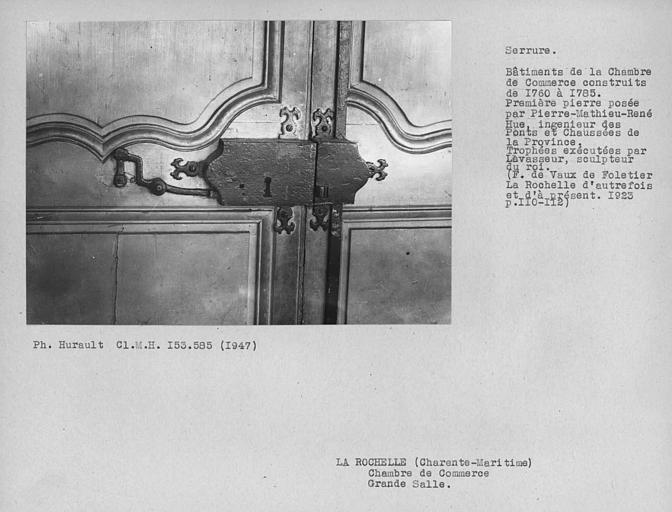 Serrure de la porte sur l'escalier de la grande salle
