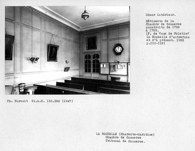Décor du tribunal de commerce, boiseries