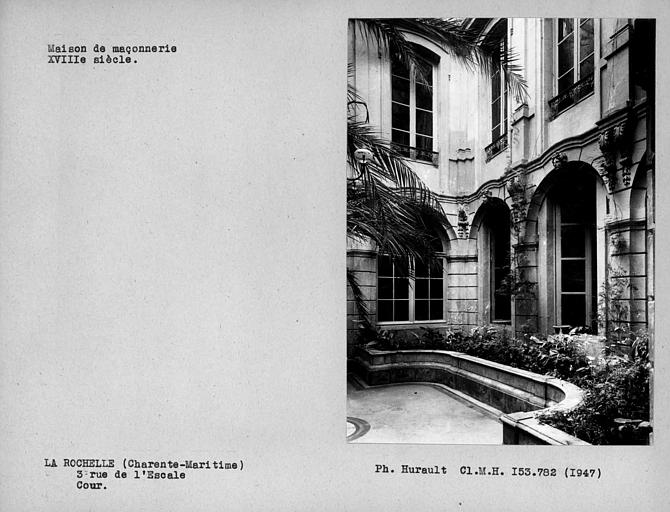 Rez-de-chaussée sur cour