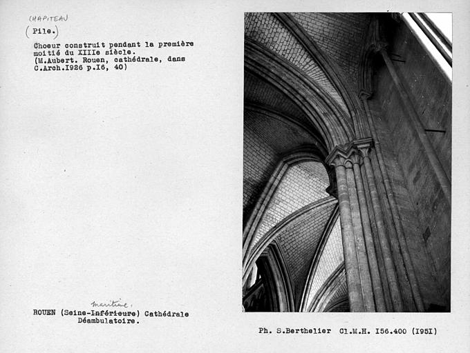 Chapiteau d'une pile du déambulatoire du bas-côté nord du choeur