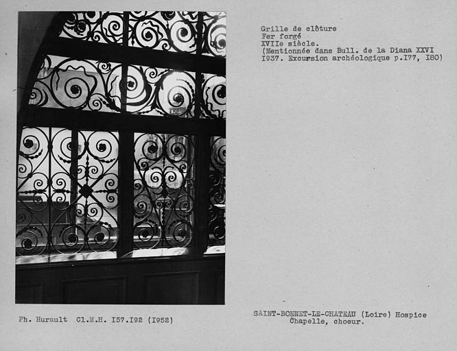 Détail de la grille de la clôture du choeur de la chapelle côté nord - © Ministère de la Culture (France), Médiathèque du patrimoine et de la photographie, Centre de recherches sur les Monuments historiques (CRMH), diffusion GrandPalaisRmn Photo