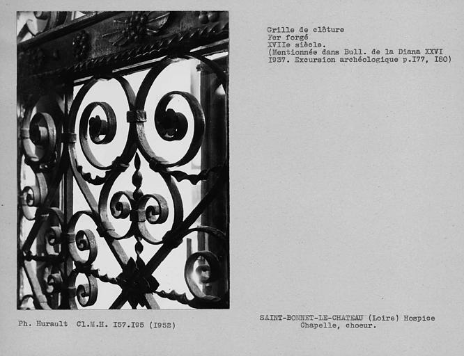 Détail de la grille en fer forgé de la clôture du choeur de la chapelle côté nord - © Ministère de la Culture (France), Médiathèque du patrimoine et de la photographie, Centre de recherches sur les Monuments historiques (CRMH), diffusion GrandPalaisRmn Photo