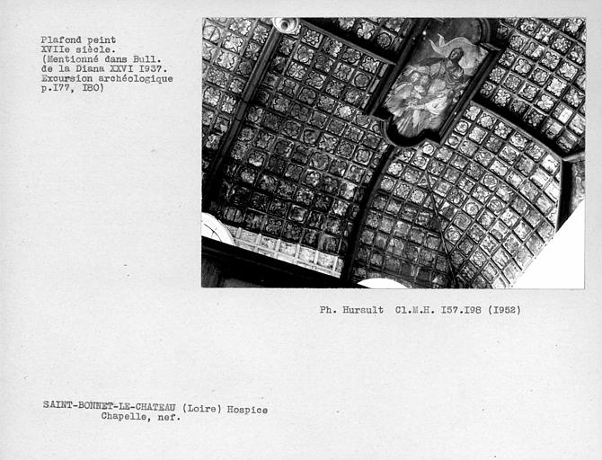 Plafond peint de la nef de la chapelle - © Ministère de la Culture (France), Médiathèque du patrimoine et de la photographie, Centre de recherches sur les Monuments historiques (CRMH), diffusion GrandPalaisRmn Photo