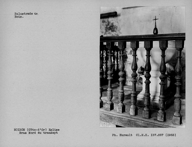 Balustrade en bois du bras nord du transept