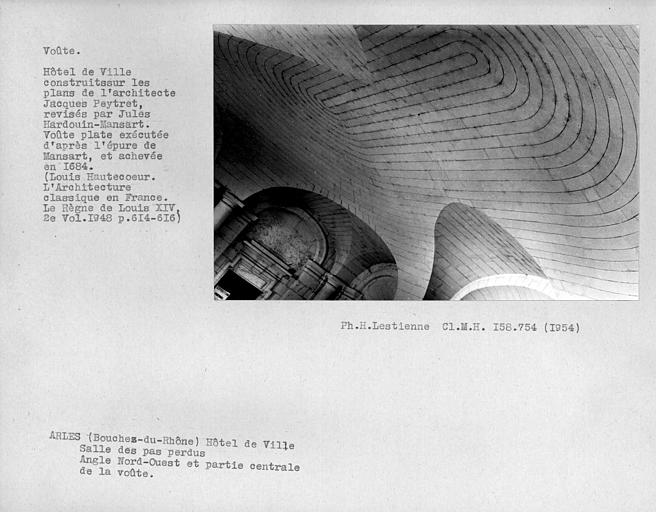 Voûte plate de la salle des pas perdus, angle nord-ouest et partie centrale