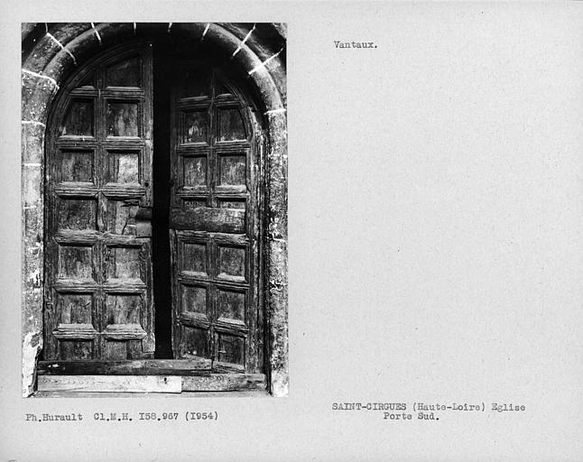 Face des vantaux de la porte sud