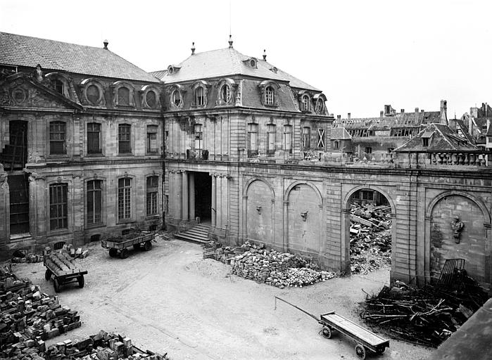 Cour intérieure