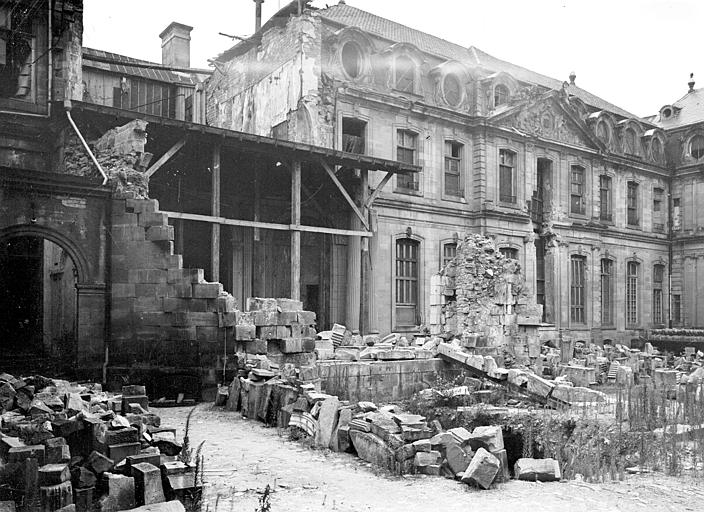 Façade sur cour