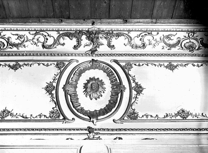 Chambre du Dais : décoration intérieure du dais, lambris