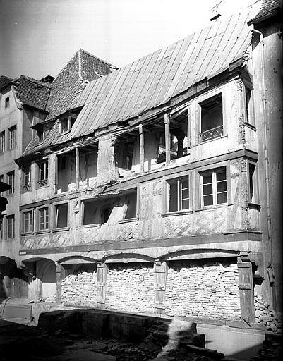 Façade à pans de bois, détruite