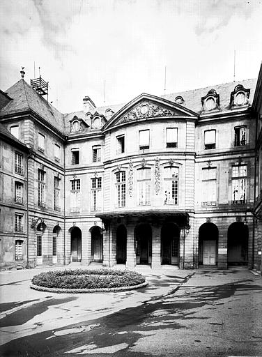 Façade sur la cour intérieure