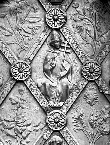 Poignée de porte : figure de saint Alamans