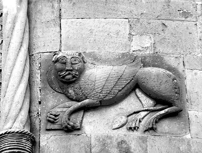 Abside : lion de saint Marc